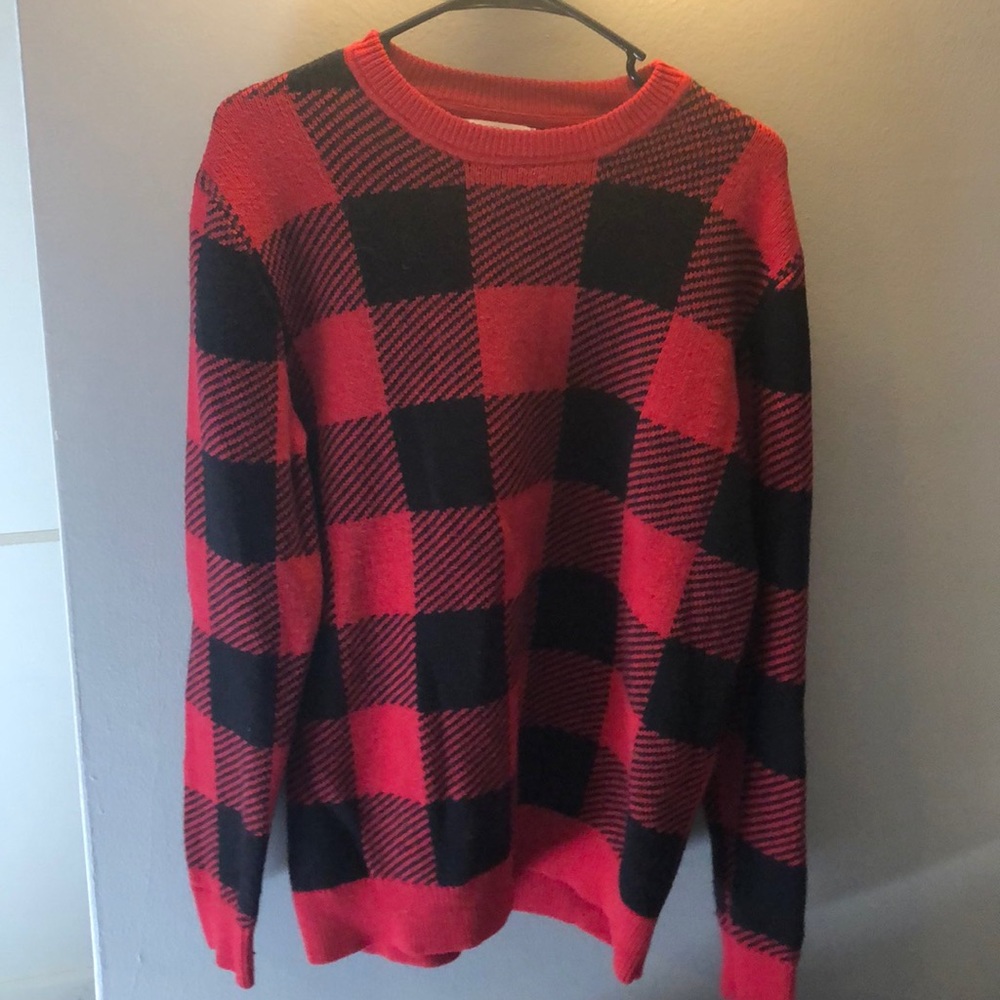 Old navy sweater